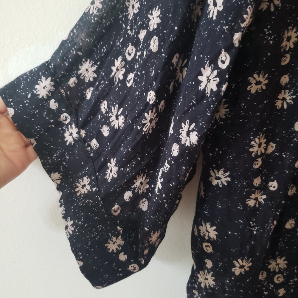 Anthropologie Erfurt Daisy Navy Kimono OS - Picture 4 of 8